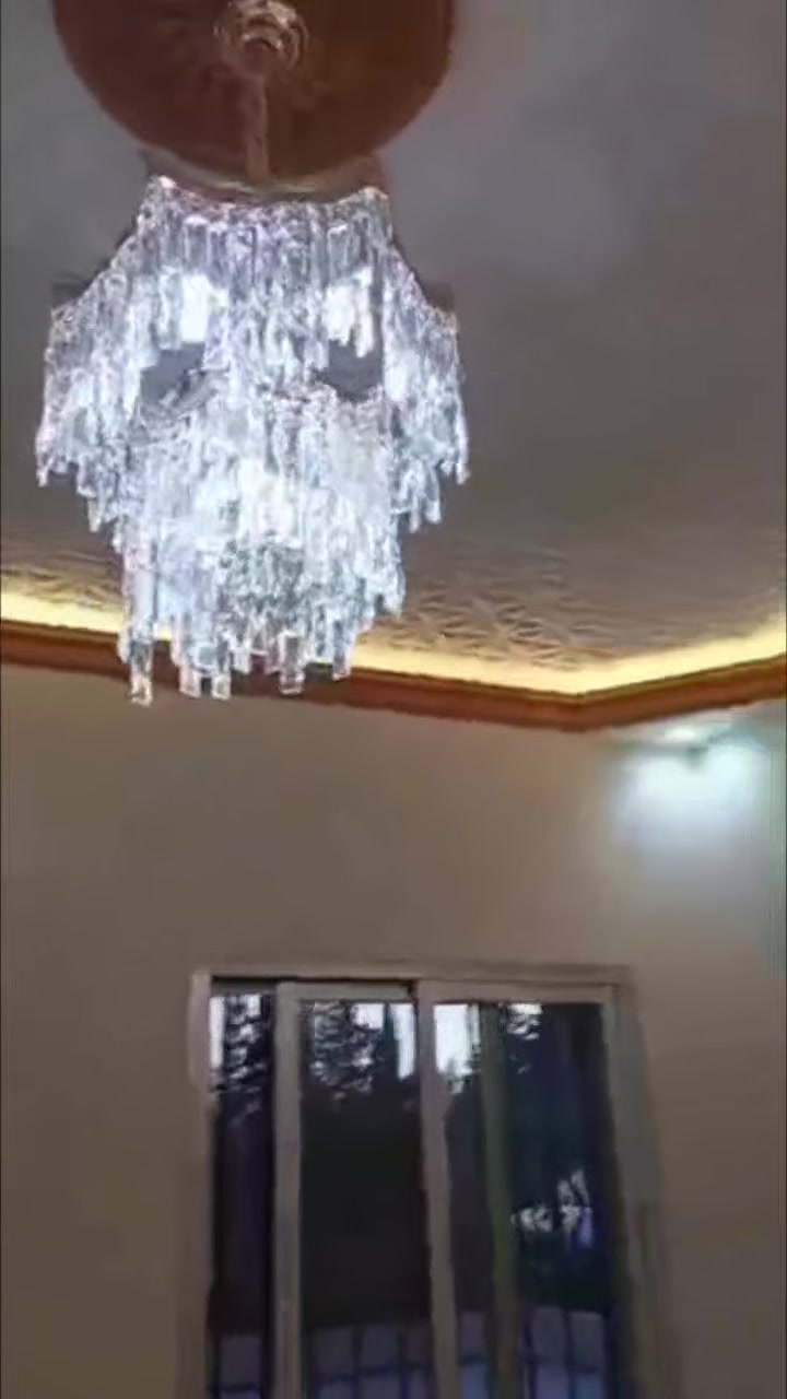وداعا للمغربي وداعا للعفونه والرطوبة في السقف والجدار فلين 3D متوفر حسب تصميم والديكور 
***********
