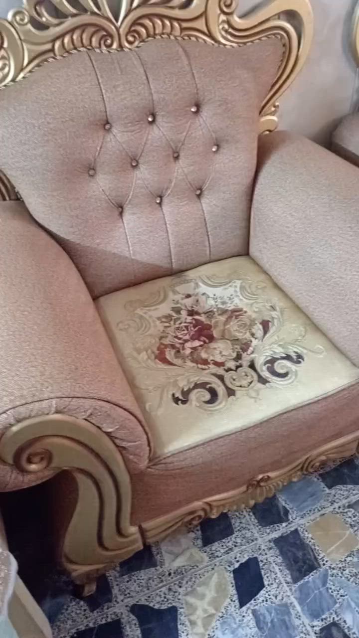 تخم كامل نضيف للبيع الاتصال ***********
