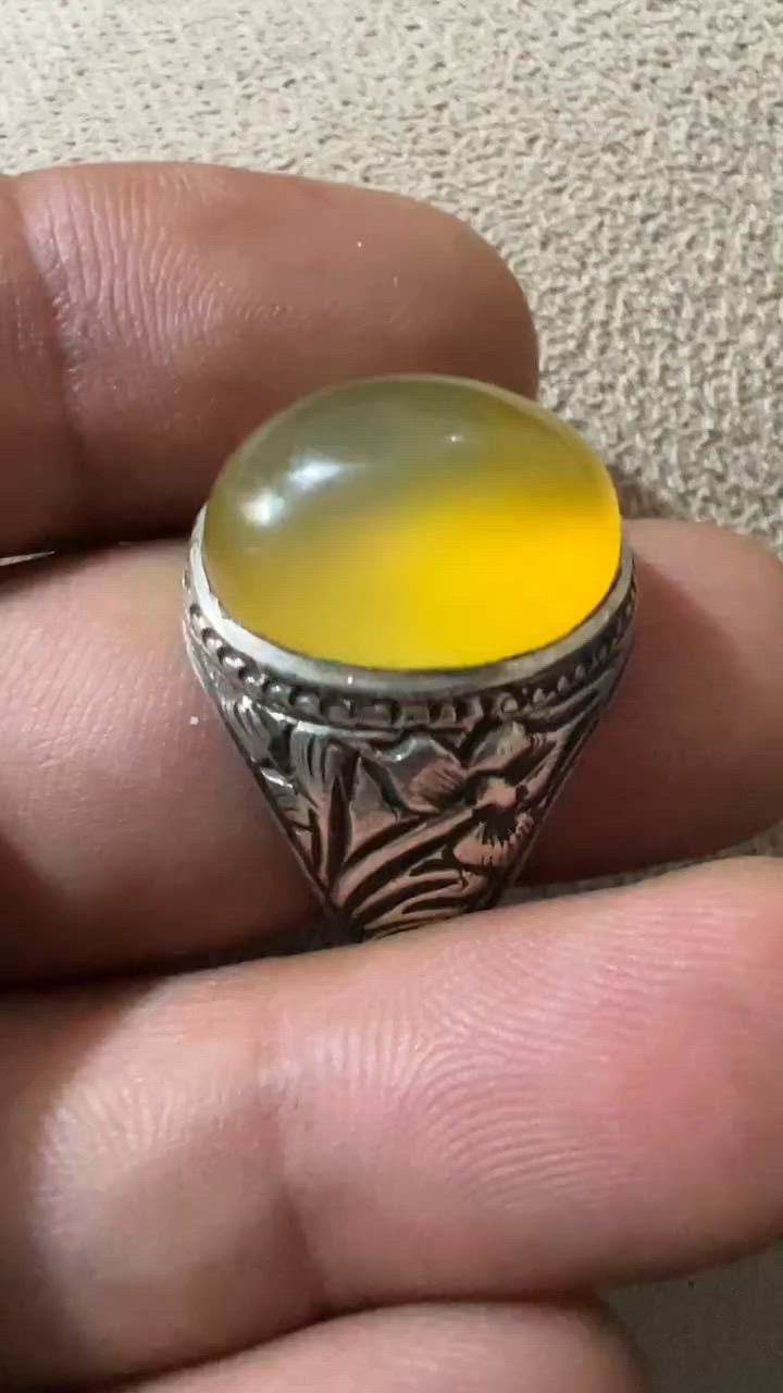 للبيع يماني اصفر سعر خاص


**إذا كنت صاحب هذا الإعلان وتريد حذفه لأي سبب، رجاءا أرسل رسالة إلى الدعم الفني**