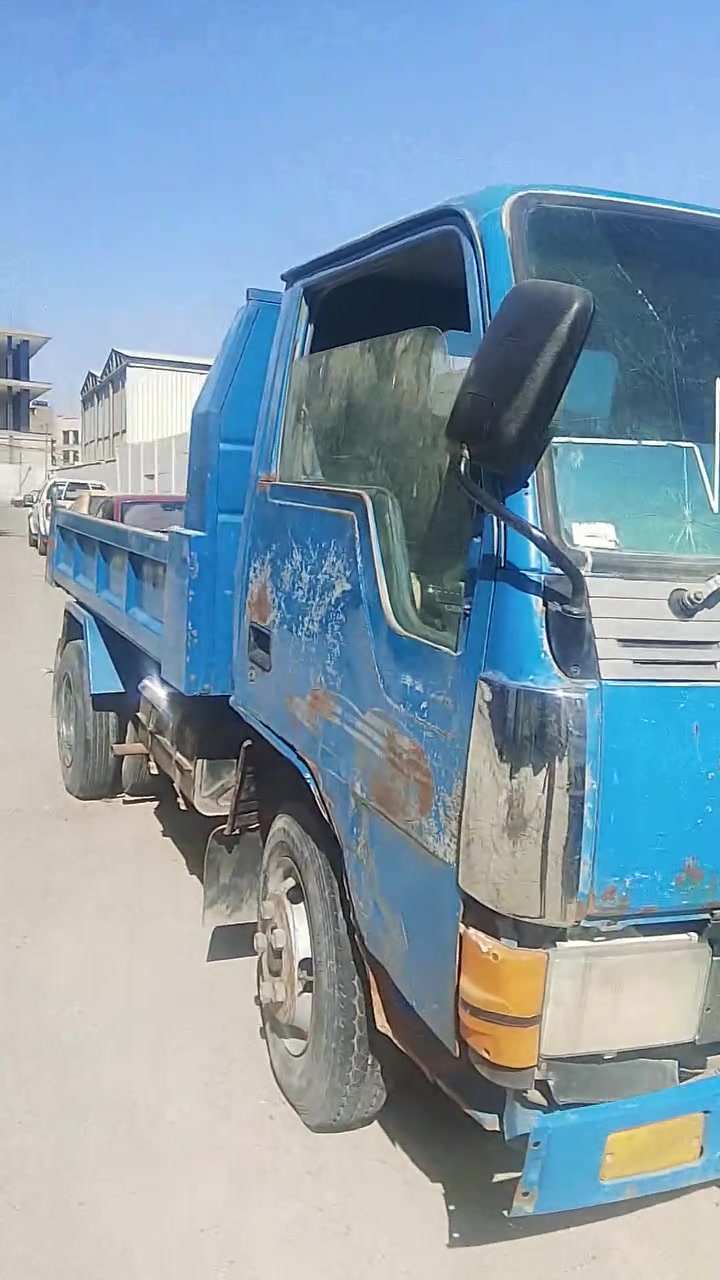 السلام عليكم سيارة مازده للبيع ليريدها يتوصل على هادا رقم***********
