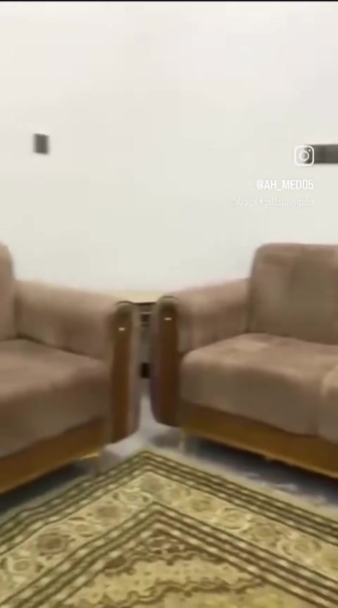 من رخصة المشرف المحترم
 (بيتي لتصنيع الاثاث الجديد وتصليح المستعمل) ل انسب الاسعار وجودة العالية التصنيع الاسعر جدآ مناسبة تصنيع اي.موديل مراسلة خاص او الاتصال على
(‏‪***********‬‏)ابو خضر ،،(***********)ابو احمد

