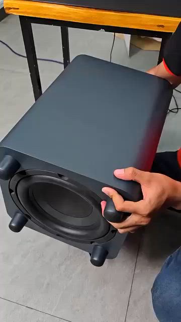 ‏سلام عليكم ورحمة الله عندي سماعة جبيل جديد ما مستخدم غير أسبوعين  JBL BAR500
WhatsApp::***********