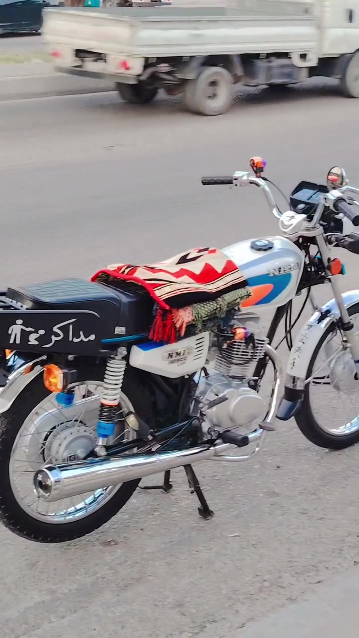 اربعه كير شلامجه اصلي موديل 23 دراجه مكفوله كفاله عامه مدفوع كمرك كامله كبل ترقم السعر1350 و بيها مجال مكان كربلاء للتواصل ***********
