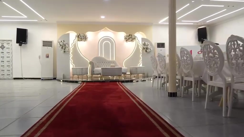 تم على بركه لله فتتاح قاعات اعراس داخل مسبح رافدين على سريع حي عامل الحجز ولاستفسار على رقم ***********
