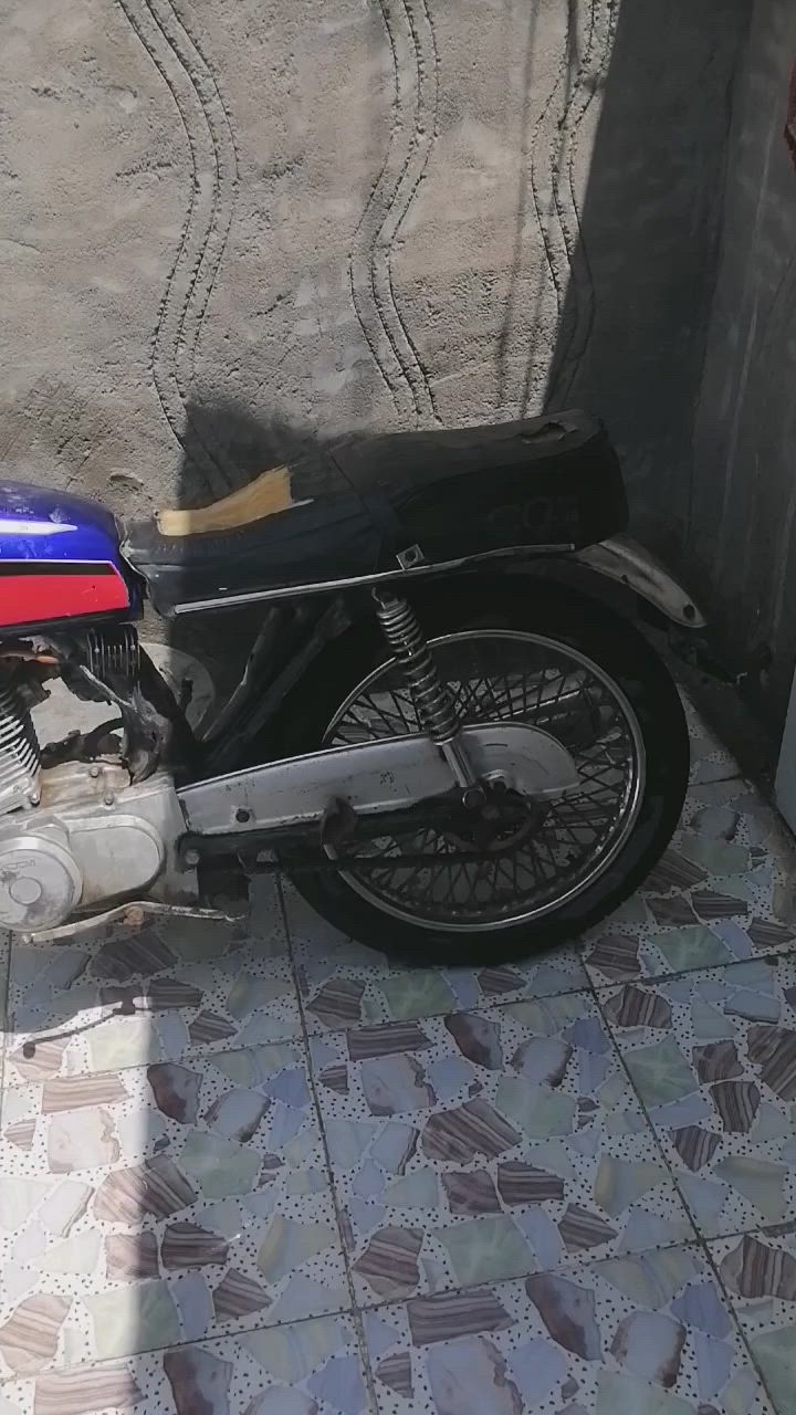 سلام عليكم دراجه البيع ربعه كير مكاني حله  السعر 150 سعر باسكل ***********

