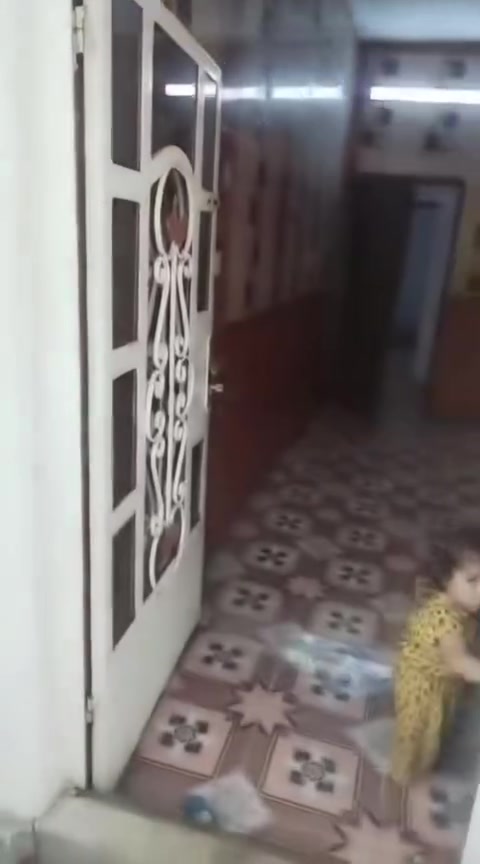 بيت لإيجار الطي البو عبود قريب على الشارع الاستفسار على الرقم ***********
