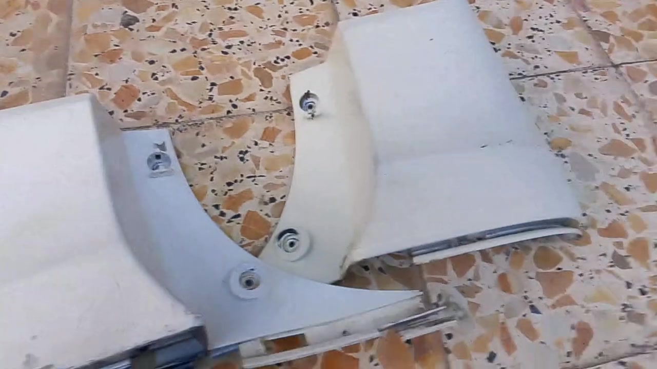 السلام عليكم لغد ستاركس للبيع 2 
5 الف مكاني بصره حي مهندسين ساحه الرمل رقمي ***********
