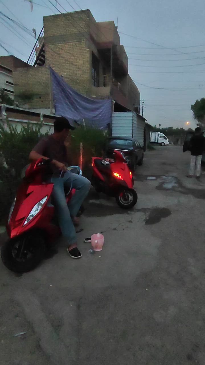 سلام عليكم دراجه ماكس ثعلب للبيع بيهه كلجات رياضي ولبلادي ملتهه موجود امعودهه على دهن امزويل كل الكهربائيات شغاله السعر 650رقم ***********
