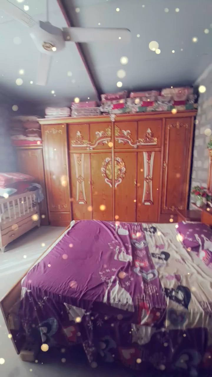 غرفه مستعمله شيء قليل نظافه ٩٥ بالميه حيل جديده سعرها ٥٥٠ الف مكان بغداد للتواصل والاستفسار*********** واتساب بي
