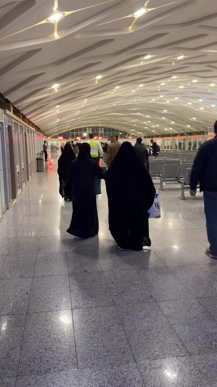 فيلا  vip في مشهد المقدسة🇮🇷
الموقع: شانديز وسط المدينة وقريب المطاعم والاسواق🥰

📍تستوعب٦ او ٨ اشخاص 
📍يتوفر ٢ غرف نوم 
📍صالة + تلفاز 
📍حمامات شرقي وغربي
📍ديجي خاص بالفيلا
📍مسبح + جاكوزي داخلي
📍ميز بليارد 
📍ارجوحة خارجية 
📍جلسة خارجية طابق ثاني بالكونة

تحياتي اخوكم علي الكناني ✈️
________________________
للحجز والاستفسار:
*********** اتصال + واتساب

