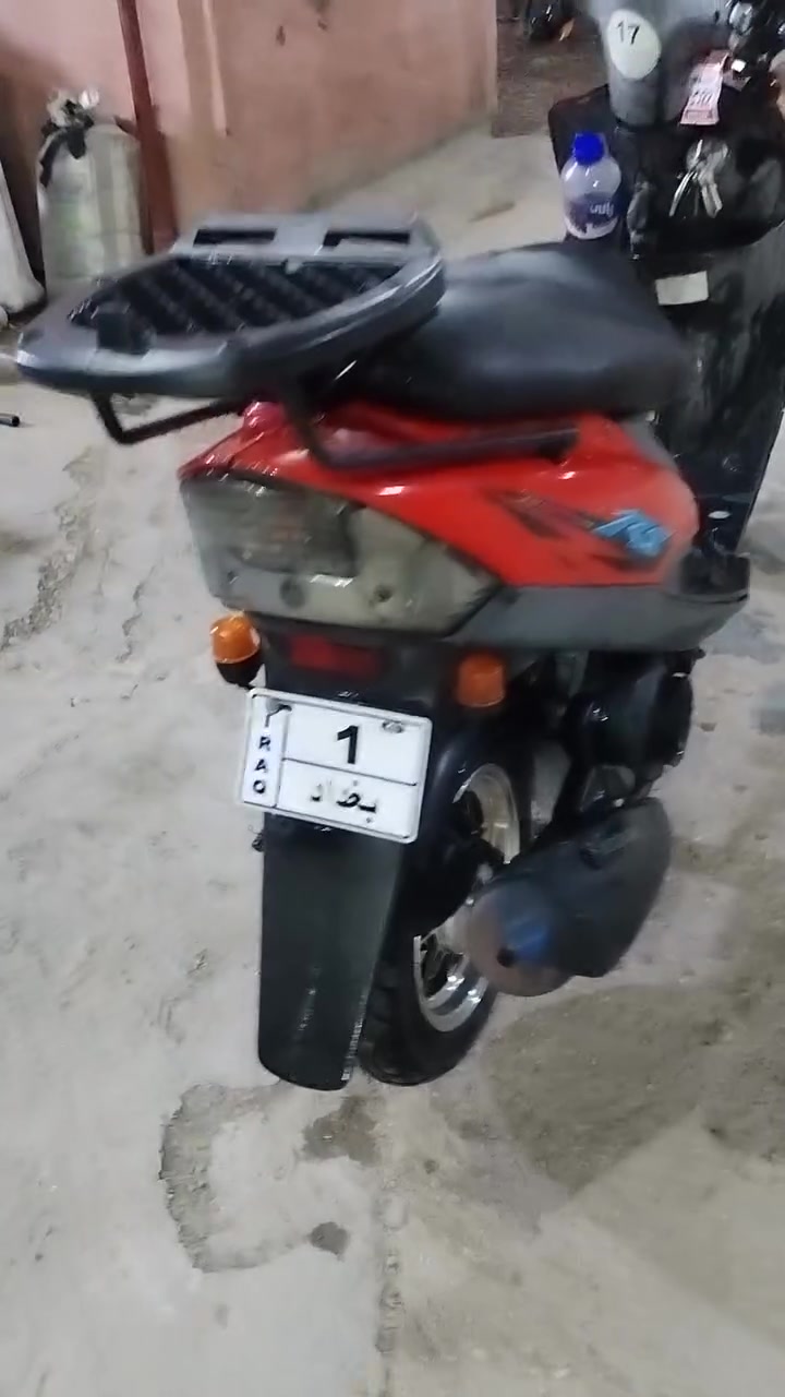 ماكس عدله (120) للبيع دارجه جديده شغاله سلف هندر نكرة  اخذتها رمبه (اوراقها كامله) على ايدي غراضها البلاديه كامله وياها وكفرات سمائي جدد وياها دراجه كلها مختمه بلادي عدا الكفرات من اخذتها تايوان (اصلي مختم) سعرها((900الف)) مكاني بغداد الراشديه مال الحسينيه ***********
