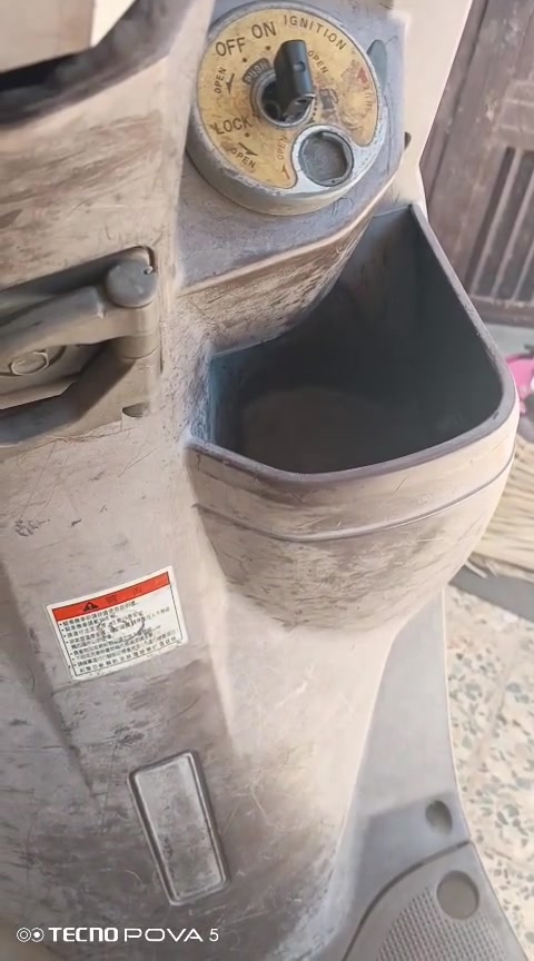 سلام عليكم مره خصت ال ادمن 
دراجه نوع فله للبيع نضافه فول دراجه نكره سلف مثل ما موضح بل فيدو مكفوله كفاله عامه برغي ما مفتوح ما صارلها شهر من طالعه من لوكيل اوراق اصولي وكيلها بل عماره السعر مليون او 150وبيها مجال مكاني ميسان ناحيه علي شرقي ***********
