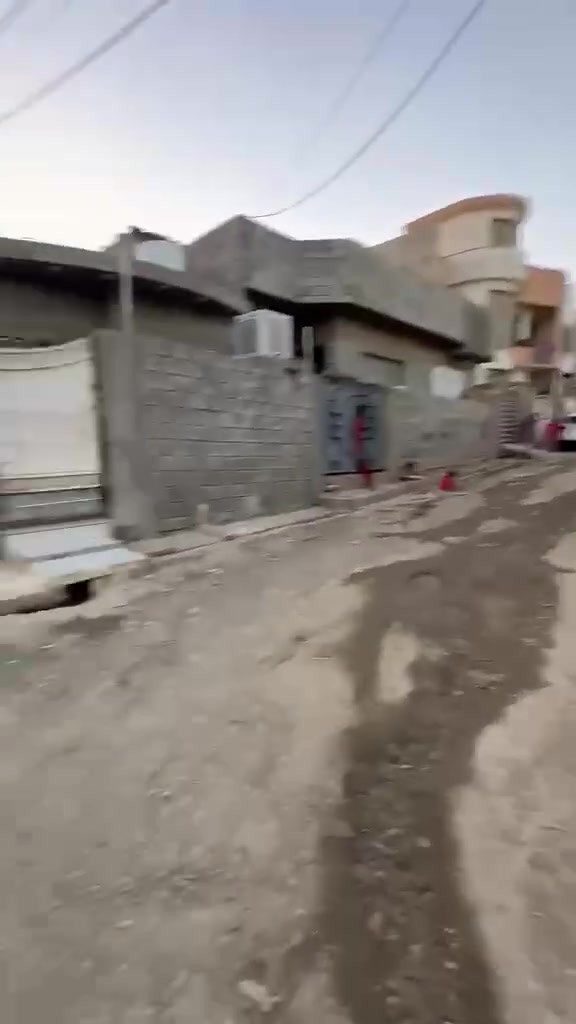 بيت للبيع قوسيات حي الزيتون مدخل اسواق ابو علي مساحه 150 متر غرفتين نوم+هول+استقبال+مطبخ+صحيات داخل وخارج سعر 60 وبي مجال شيء بسيط سند زراعي 25====***********===***********
