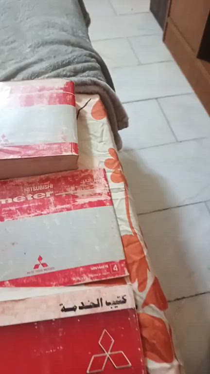 السلام عليكم كتيب باجيرو عربي انكليزي تستطيع اصلاح ومعرفة العطلات البسيطة دون الذهاب الى كهربائي السعر 50الف وبي مجال السحب يتواصل ***********
