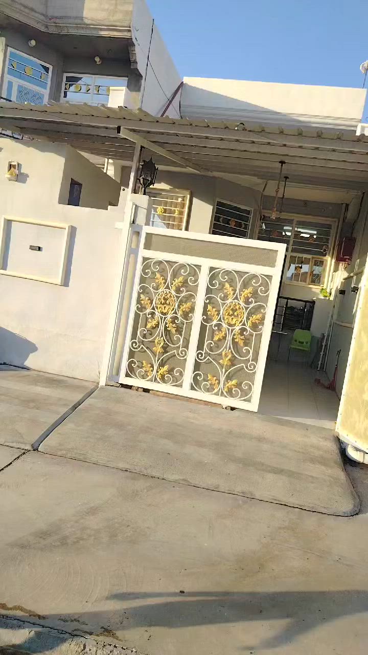 بيت للبيع اركوازي كيعان وريا مساحه 120 طابو زراعي
خدمات فول صب مجاري ماي فول

بيت فول مواصفات مع أثاث أي بدون أثاث حسب مشتري 

مكونات البيت 

غرفه نوم // 
صاله //
 استقبال //
 مطبخ //
 صحيات داخلي خارجي //
كراج سياره //
بيوتنه//

السعر 45 بي مجال 

للاستفسار ***********
