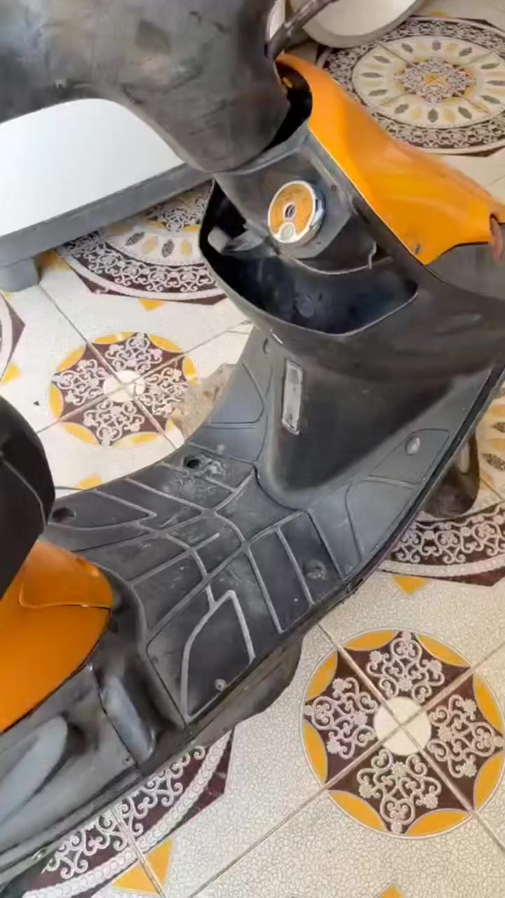 السلام عليكم دراجه مامكم فول مواصفات مفتوحه مره وحده صوت ناعم ولاكلك دراجه تشتغل مشيه ونهضه فول
كهربائيات شغاله لايت مامي وخلفي فقط دراجه تعجبك كلش نكره بسيطه تشتغل اللسعر 350 
قفل لاتعبني ولاتعبك ولاموشراي لايدخل رجاء للستفسار وللتصال ***********
