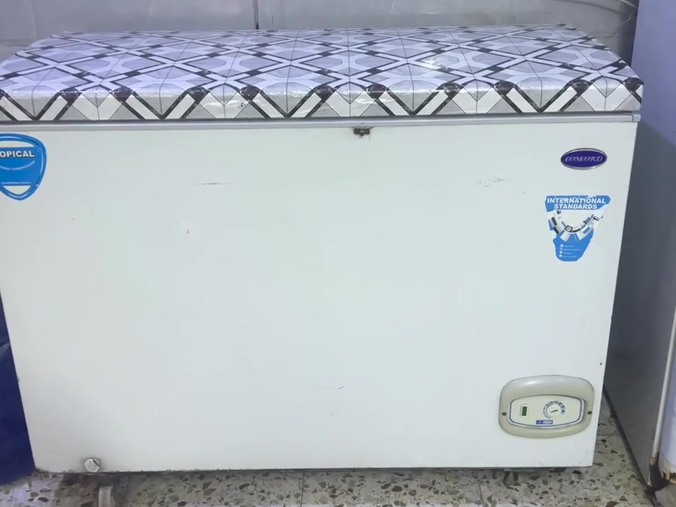 مجمدة حجم الكبير السعر 150الف مكاني الدورة ***********

