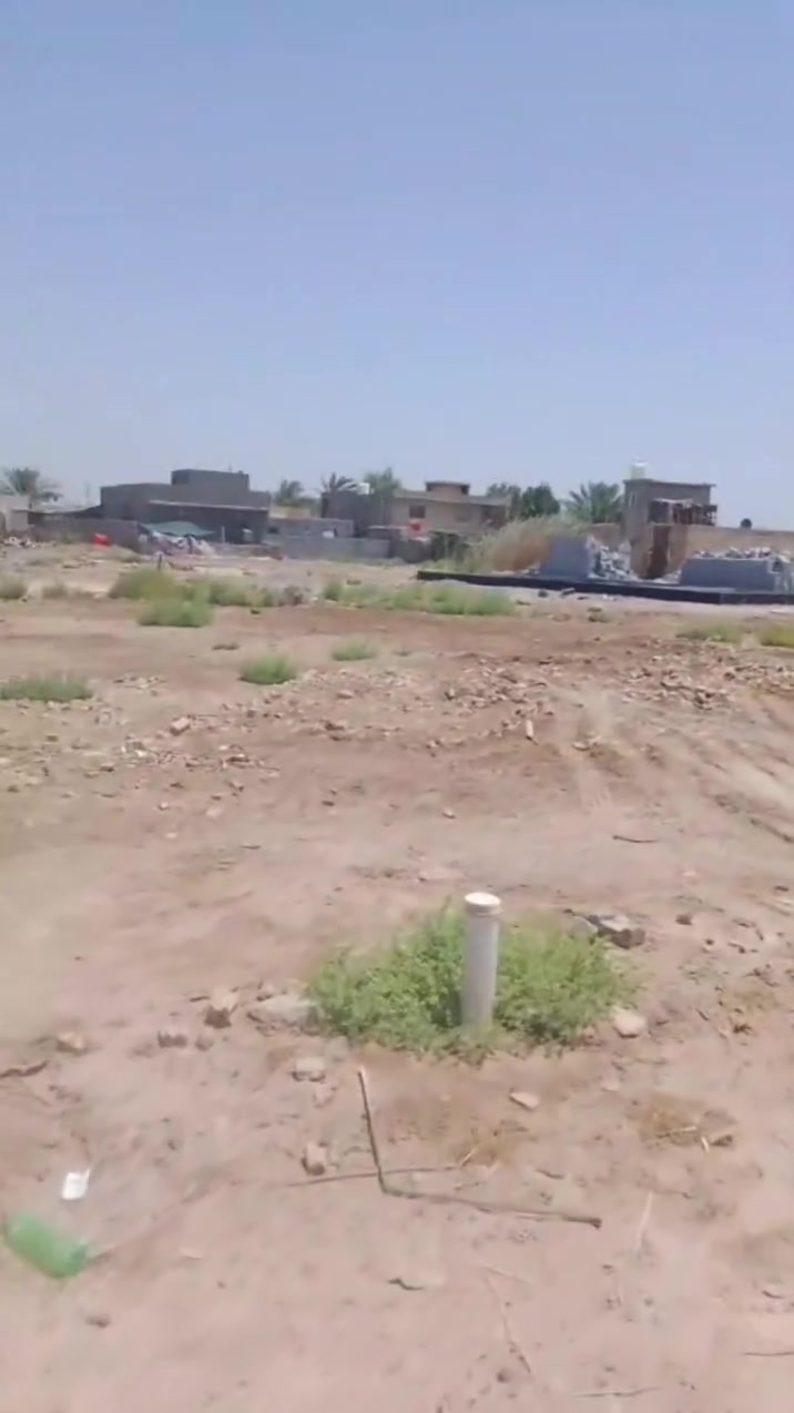 لبيع قطع زراعي بحي العهد ميتين متر 15النص قطعة 7ونص موجود مساحة غير من الله سند 25 قرار محكمة خدمات كاملة ماء مجاري كهرباء شارع 10متر لشراء اتصال ***********
