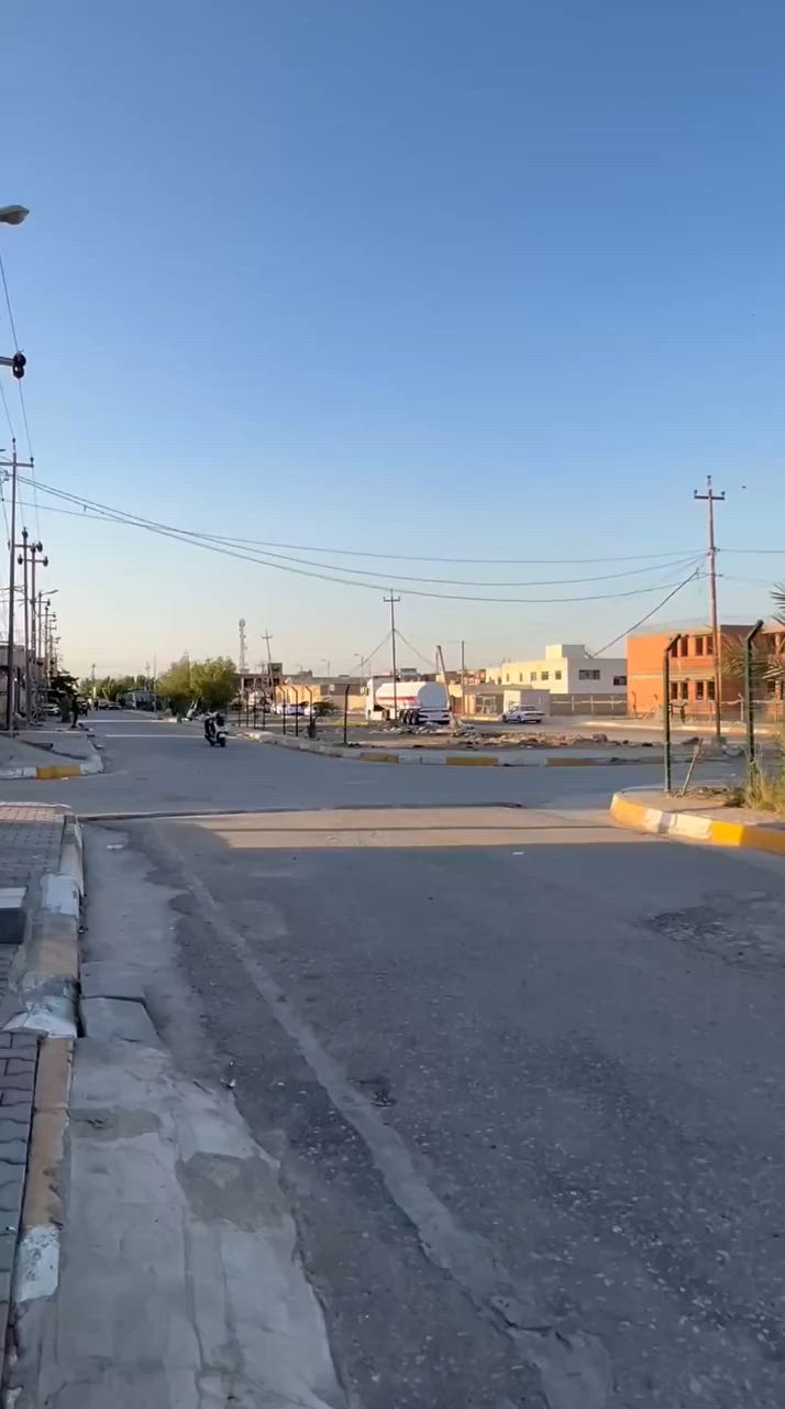 بيت للبيع بموقع مميز
🏠 مساحة الأرض: 155متر صافي 

🛏 . غرف نوم 2+ صالة + استقبال+... حمام

البناء.. طابو صرف

📍 الديوانية - [الشاميه] حي الحسين قريب على ... [مدرسة الخوله]
 للتفاوض

البيت مرتب وجاهز للسكن، صور وفيديو موجود

للاستفسار فقط:
 ***********
