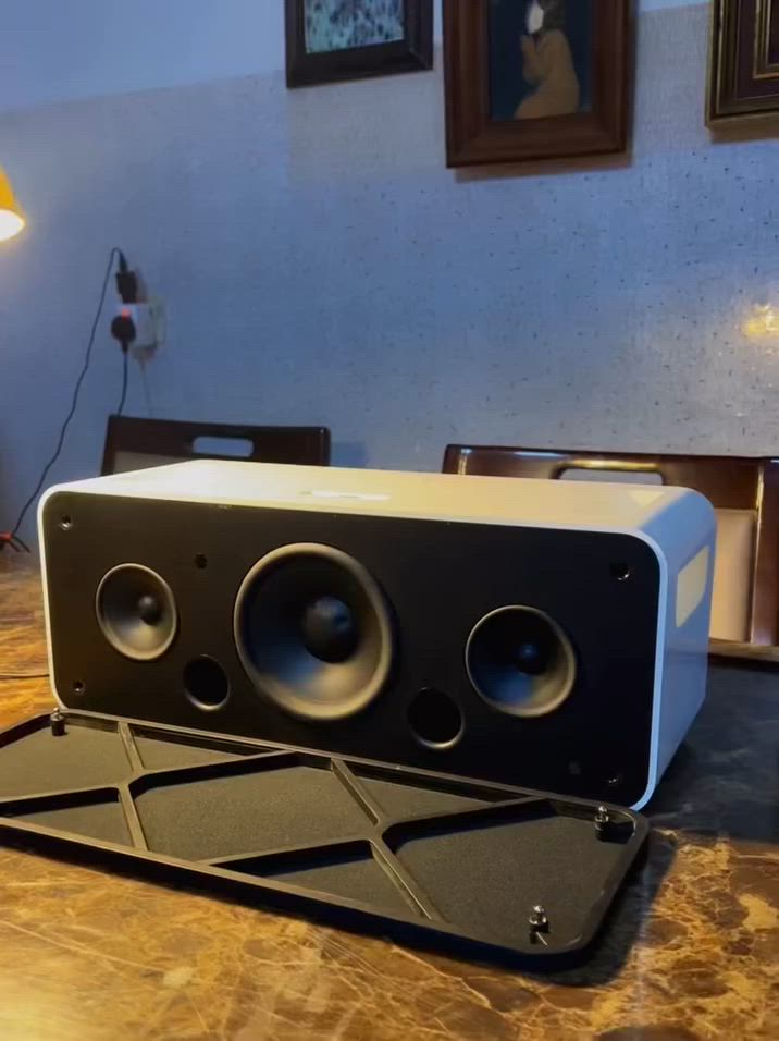 من رخصة الادمن قطعه نادره جهاز مخصص للأذن الموسيقيه Apple ipod Hi-Fi تربط داك عليه يشغل FLAC يعني دقة صوت فائقة بحثوا عنه مهندسين الصنع نفسهم رواد شركة Klipsch بي مدخل Aux هجين ياخذ Aux و Optical متطور قوة الصوت 150 واط 108 ديسيبل اليعرفون بالديسيبل يعرفون هذا الرقم زلزال وبنفس الوقت اعلى درجات نقاء الصوت الازرار كله لمس سعر الجهاز بالمواقع 400 الى 900 دولار .. السعر 150 يوجد توصيل


**إذا كنت صاحب هذا الإعلان وتريد حذفه لأي سبب، رجاءا أرسل رسالة إلى الدعم الفني**