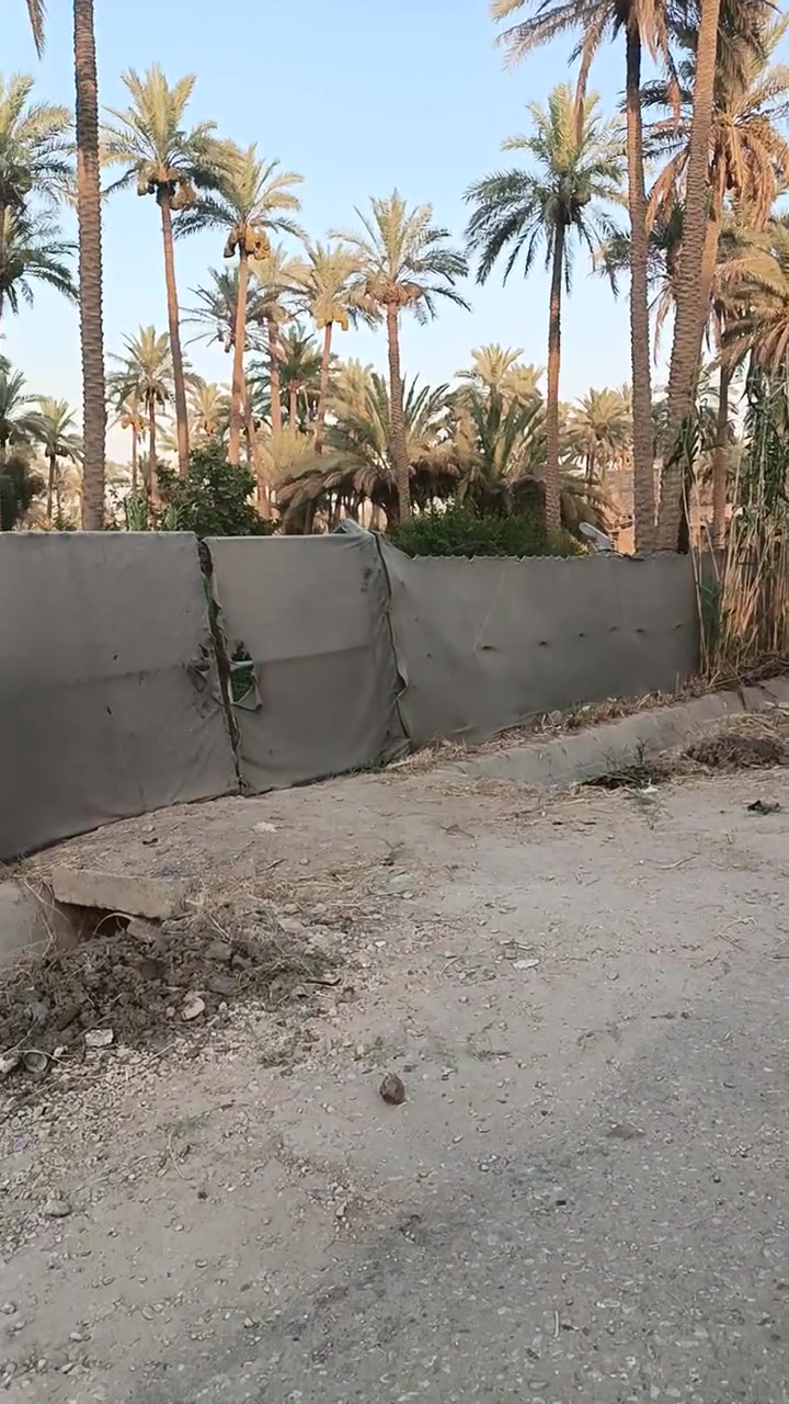 السلام عليكم ورحمة الله
قطعة للبيع طابو زراعي صرف سند 25 تحويل مباشر

المساحة 405 متر 

الخدمات كاملة أن شاء الله من ماء,كهرباء,تبليط 

العنوان: حله الشارع الرابط بين شارع 100 وبزل حجي علي تنزل على الفرعي بجهة أسواق المنكوشي مسافة 350 متر 

***********
