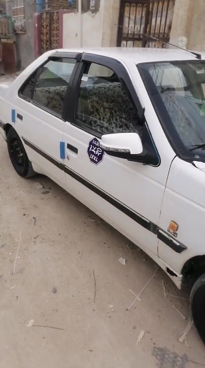 السلام عليكم بيجو 405 موديل 10 رقم انكليزي دولي نجف للاستفسار هاذة رقمي ***********
