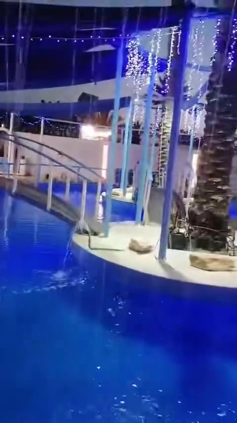 🔥✨ مزرعة بغداد الدورة فول VIP ✨🔥
استمتعوا بأحلى الأوقات بأفخم مزارع بغداد 😍🌴  
مزرعة متكاملة تحتوي على:

🏊‍♂️ مسبح داخلي  
🏖️ مسبح خارجي بمساحة 250 متر  
❄️ صالة مكيفة بالكامل  
🛏️ غرف نوم مريحة ومجهزة  
🔥 باربكيو للشواء  
🎮 ألعاب للكبار والأطفال  
🎉 أجواء فخمة وخصوصية تامة للعائلات والجمعات

كلشي متوفر حتى تعيشون أجواء الراحة والوناسة 👌💙

📞 للحجز والاستفسار:  
***********
