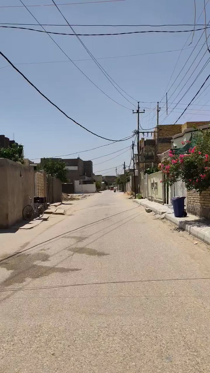 🛑🛑🛑 للبيع 
دار طابو زراعي سند 25 
المساحة 160 متر طابق واحد
يقع خلف بيت أستاذ خالد النجار 
يحتوي على غرفة نوم واحدة و صحيات و صالة و استقبال و مطبخ و كراج سيارة 
.
.
شاهد الفيديو لمعرفة باقي التفاصيل 
.
.
.
.

 للتصوير والإعلان عن عقارك تواصل معنا على الرقم:
حسين الجزائري  (***********)‬

.
.
.
.
للتواصل :
زورونا في مكتب نجمة المدحتية للعقار 
بابل ـ الحمزة الغربي 
فلكة الساعة مقابل مطعم أبو وليد 
أو الإتصال على :
*********** محمد النجار 
  *********** حسام مكاوي 

.
.
"نجمة المدحتية" بوابتك الرصينة نحو عالم الأستثمارات العقارية 
#اكسبلور 
#عقارات
#استثمارات_عقارية
