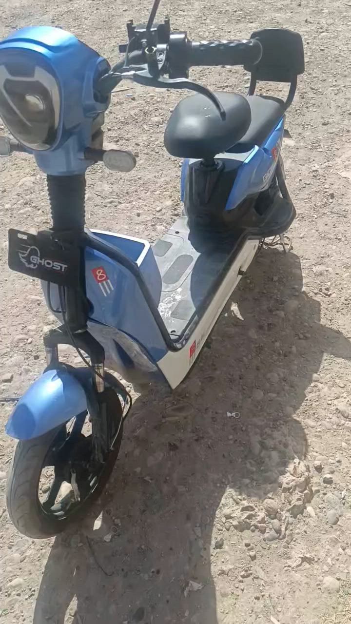 دراجه شحن جديده بطاريات جدد الدراجه كلش نظيفه للبيع الاتصال على الارقام  ***********
سعرها 200 🔐🔐🔐
