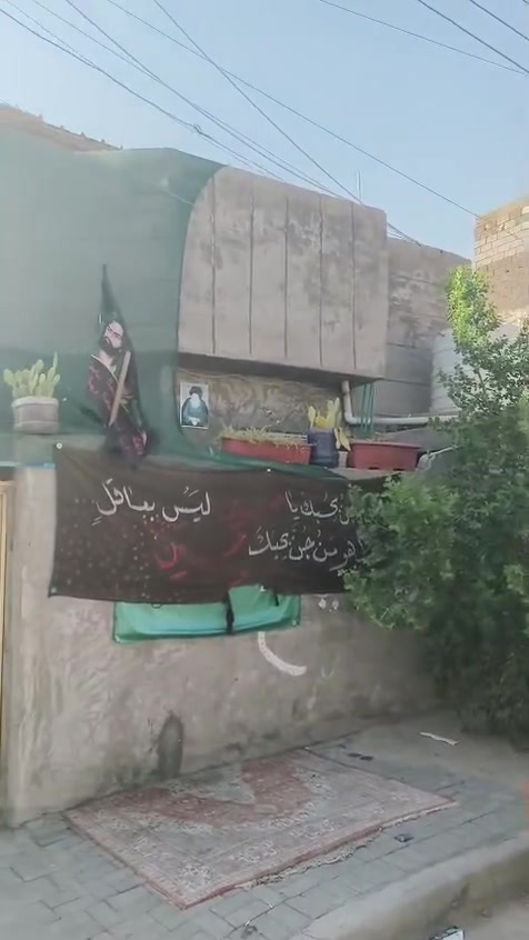 السلام عليكم بيت للبيع البناء بلوك المساحة 130الموقع بغداد حي السفير  قرب شهداء العبيدي الثالثة يحتوي البيت على استقبال وصالة وغرفة كبيرة العائله وغرفة نوم  لاستفسارالاتصال على الرقم ***********
