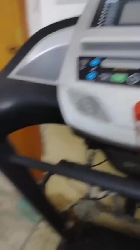 جهاز جري للبيع.
يتحمل الاوزان ثقيله. وتكسير شحووم. السعر خاص الاستفسار ***********.

