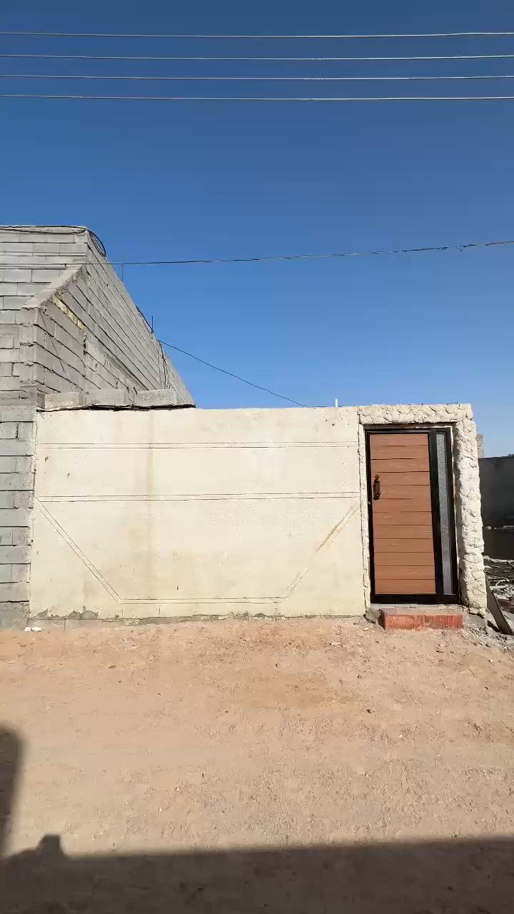 بيت البيع وقف سني مسجل اصولي مساحت البيت 100 متر يحتوي البيت على قرفه وستقبال وصاله ومطبخ وصحيات وكراج سيارا العنوان البصره ابو لخصيب طريق الوصطي قرب المدرسة الصفره السعر 30 مليون وبي مجال الستفسار نتصل على الرقم *********** بي واتساب
