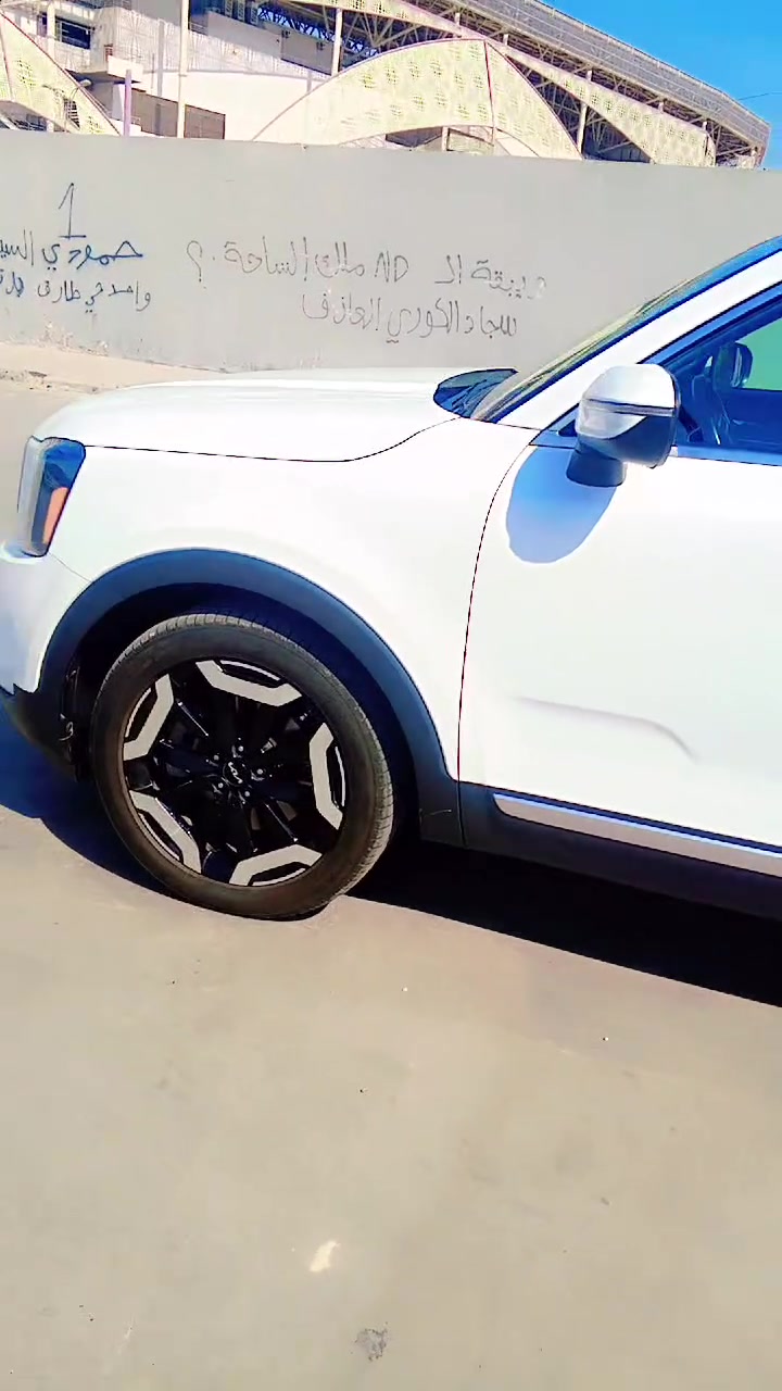 السلام عليكم كيا توليراد موديل 23 وارد امريكي ضررها جاملغ وباب خلفي الايمن من امريكا رقمها بغداد نگليزي سبعه راكب محرك 3800 قول مواصفات بدون اير باك كشنات كهربائي تدفه تبريد وشاشة كبيره سلايت عنواني بغداد الطالبيه السياره باسمي السعر دفترين ونص بيها مجال بسيط حق الجيه رقمي ***********
