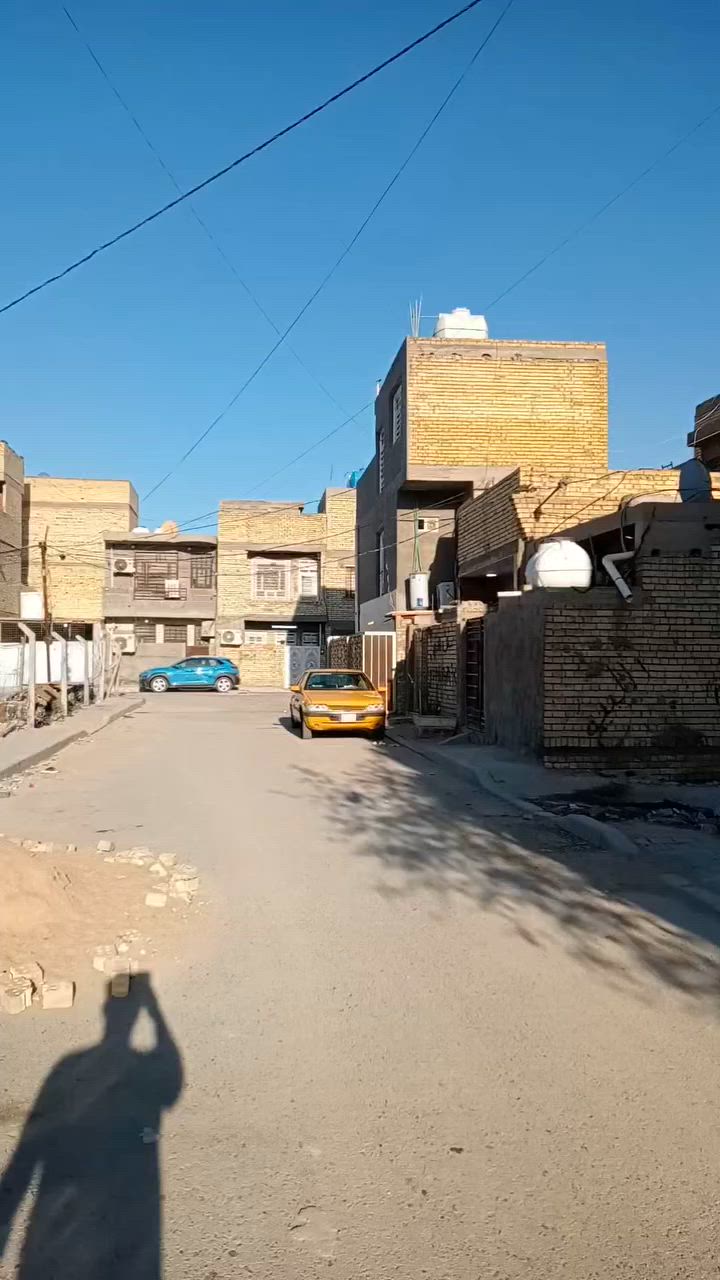 السلام عليكم
هيكل 100 متر للبيع مقاطعة 2/8 بالبداية على التبليط طابقين ونص بي 4 غرف نوم اشتراك مي ومجاري سند 25 زراعي اقرار محكمة للتواصل واتساب *********** او على الخاص
