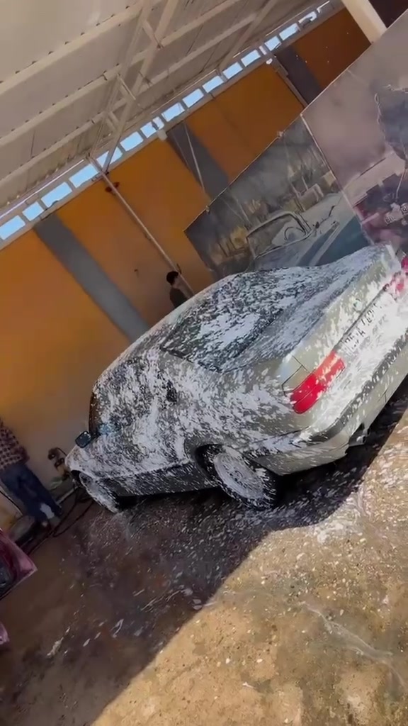 سلام عليكم بي إم دبليو للبيع سياره كل عيب مابيها كير مكينه بل شرط كير عادي نضيفه صبغ جماليه رقم كركوك ألماني الجديد سنويا جديده دفتر بانزي بي سياره مال بيت نضيفه فول سعر٤٢بي مجال شراي خابرني و تدلل  ***********
