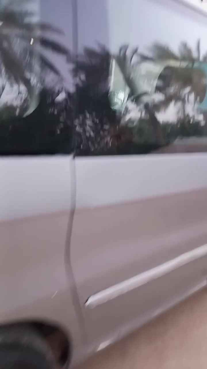 سياره كرنفال وارد خليجي مكفوله من الظربه مصبوغه عام جماليه بيه لكاط خياسات قليله موضحات بالصوره ..
السعر 42ورقه 
للاستفسار الاتصال بالرقم:
***********
