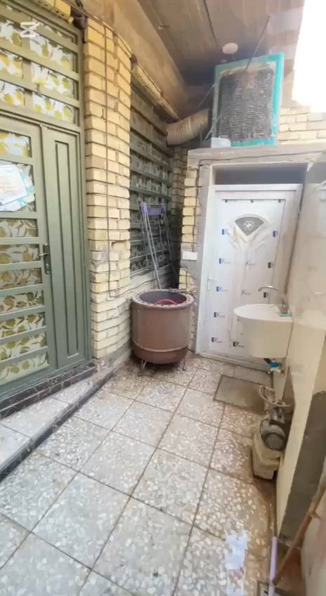 بيت للبيع مساحة80 متر بالخطيب الزراعي النزال15
والوجه 5وربع مدخلين طابقين الطابق الاول يحتوي على استقبال وغرفة وترك وحمام داخلي وخارجي والطابق الثاني يحتوي غرفتين وحمام والصطح كامل شتايكر الاستفسار خاص او على هذه الرقم***********
