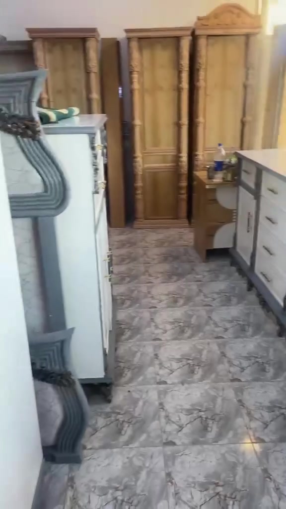 يالله سلام عليكم اليوم عرض من معرض الهاشمي للاثاث العرقي سعر النقد والاقساط نفس الشي بدون تحميل ربع دينار غرف احطاطه الثقيل شغل عراقي ١٠٠٪؜ درجه اولى 
***********
