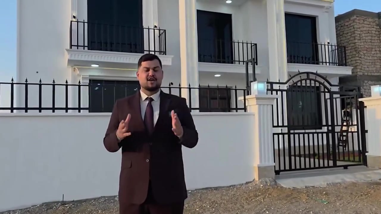 ✨ بيت الأحلام صار أقرب مما تتصور! 🏡

إذا تفكر تمتلك بيت يجمع بين الراحة، الجودة، والتصميم العصري، ندعوك تزور البيت النموذجي في مجمع نجمة هيت السكني وتشوف بنفسك الفرق.

🔹 تصميم عصري يلبي احتياجات العائلة 
🔹 مساحات مدروسة واستغلال مثالي لكل زاوية.
🔹 بيئة سكنية هادئة وآمنة مع خدمات متكاملة.

لا تعتمد على الصور فقط… تعال وشاهد التفاصيل على أرض الواقع، وخذ فكرة حقيقية عن مستوى السكن اللي تستحقه.

📞 للاستفسار راسلونا عبر الصفحة أو تواصلوا معنا مباشرة 
***********
...................................
لتصوير الاعلانات وغيرها اتصل
***********
