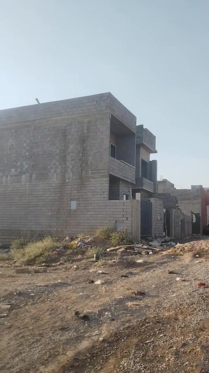 عرض حصري – هيكل للبيع  مستعجل 💥
📍 العنوان: حي الزيتون – قريب من الشارع الرئيسي
📐 المساحة: 125 متر 
📏 الواجهة: 5.5 متر
📜 : سند 25
 الخدمات: متوفرة بالكامل
​السعر: 35 مليون (مع إمكانية البيع بالأقساط)
​📞 للتواصل والاستفسار:
​📱 اتصال: ***********
​💬 واتساب / اتصال: ***********
​ملاحظة: البيع مستعجل
