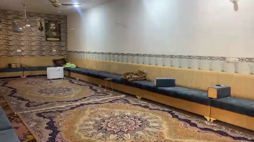 فرصة ما تتكرر لمن يبحث عن سكن عائلي 🔥
للبيع أرض مميزة بمساحة 3000 متر بموقع هادئ 

✔️ تحتوي على بيتين بناء حديث
✔️ مضيف كبير 13 متر يصلح للضيافة والمناسبات
✔️ نخيل وحديقة ومغروسات جاهزة
✔️ بوري إسالة خاص فقط للأرض
✔️ كهرباء ومي سِكّي متوفر
✔️ واجهة أكثر من 50 متر مباشر على التبليط
 ✔️مدارس ابتدائية متوسطة اعدادية 

الموقع : خلف جامعة بابل – منطقة إبراهيم الخليل
أرض جاهزة للسكن 

للاستفسار الأتصال ***********
