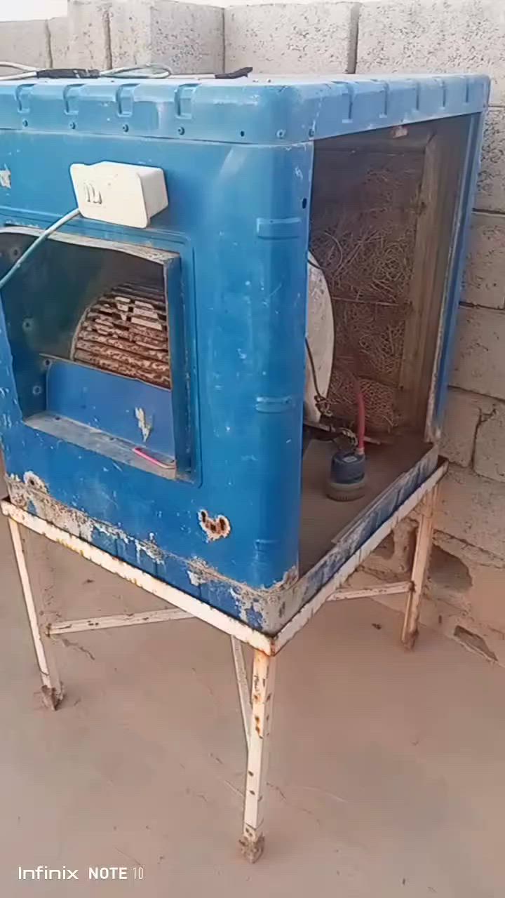 مبرده حجم 2ونص نظيفه سعرها 70بيها مجال شرط ماطور ماواصل مصلح ***********
