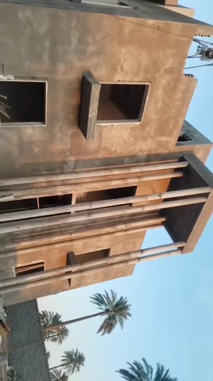 السلام عليكم جزء من عملنا 
كادر  لباخ متفرغ
لبخ سقل ب ٦
 تصفير مصاطر ب٧
لباخ جرارة ب ٥
تشميع داخلي 2
تشميع خارجي3
نعمل داخل بغداد ***********
