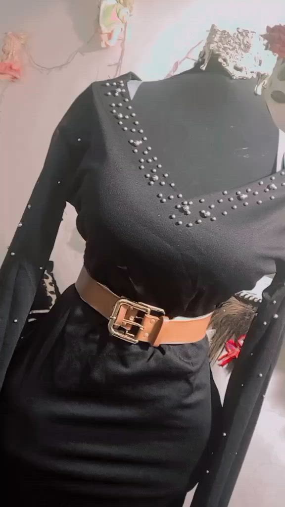 فساتين نضيفة قياس حسب نوع المديل لبس وزن من 40الى70سعار مناسبة جداً