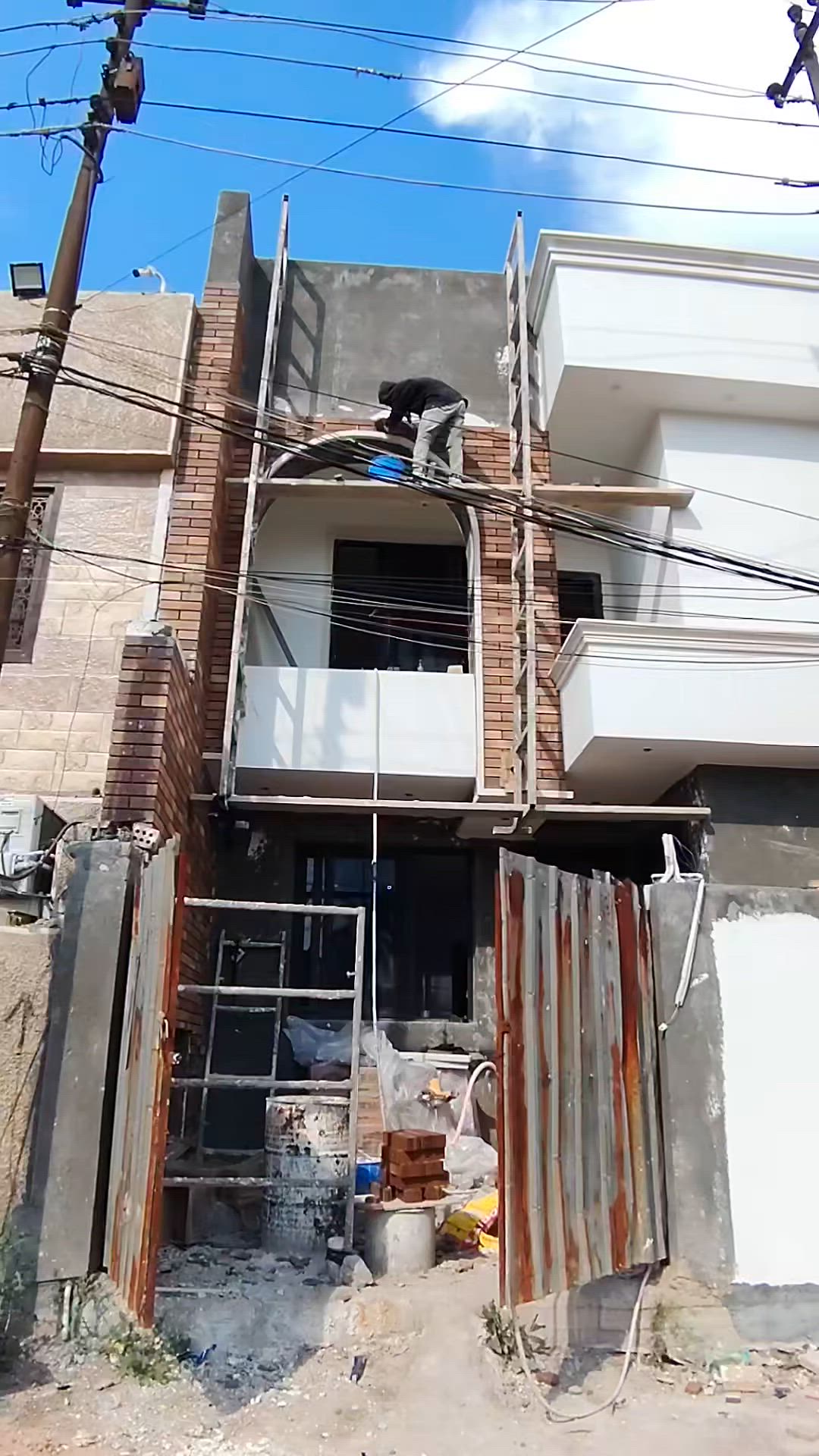 #العمارة #ميسان 
#كادر #الإبداع #للاصباغ والواجهات الخارجية والداخلية و لعمل جبسم بورد . 
- كادر محترف ذو خبرة في صبغ وتجديد المنازل .
- تصاميم ديكور تناسب ذوقك واحتياجاتك.
- أسعار تنافسية لضمان الحصول على أفضل قيمة مقابل سعر يناسب اماكنيتك .
_يوجد كادر سيراميك درجة أولى شرط الشغل. 

اتصل بنا الآن للحصول على منزل جديد بلمسة من الإبداع والجمال!
***********
***********
#كادر_الابداع_الاول_في_ميسان
#واجهات #اصباغ #ديكورات_حديثة
