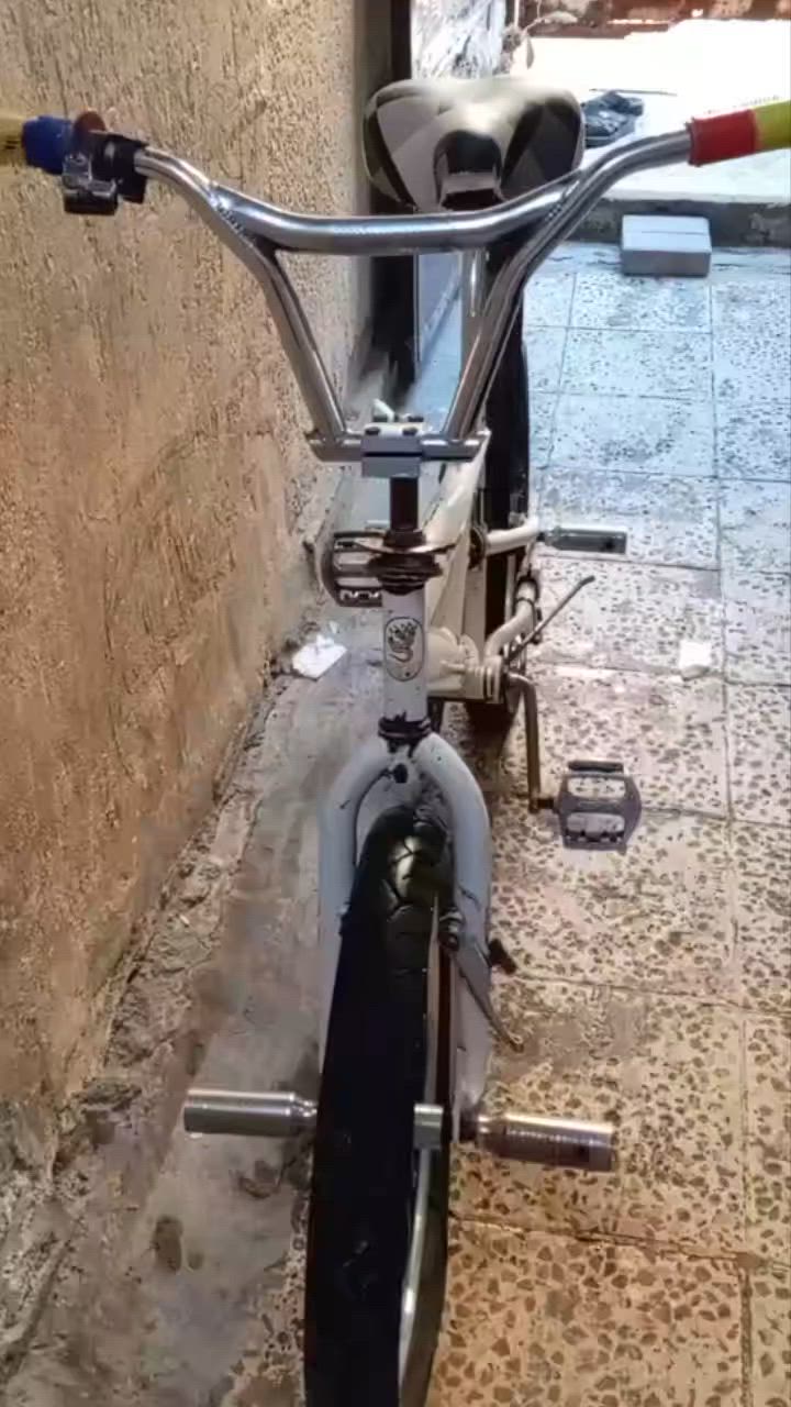 السلام عليكم عندي بايسكل للبيع ماكس وهذا رقمي ***********السلام

