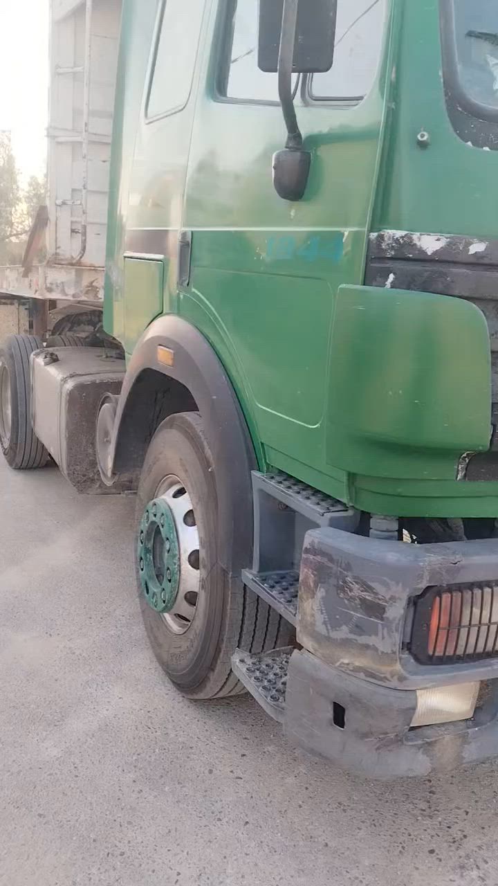 كرواتي البيع مربوطه صهريج حالين عليه فلات سياره جاهزه العمل تخم تاير تريت بس راس تريت راس وعربانه
***********
