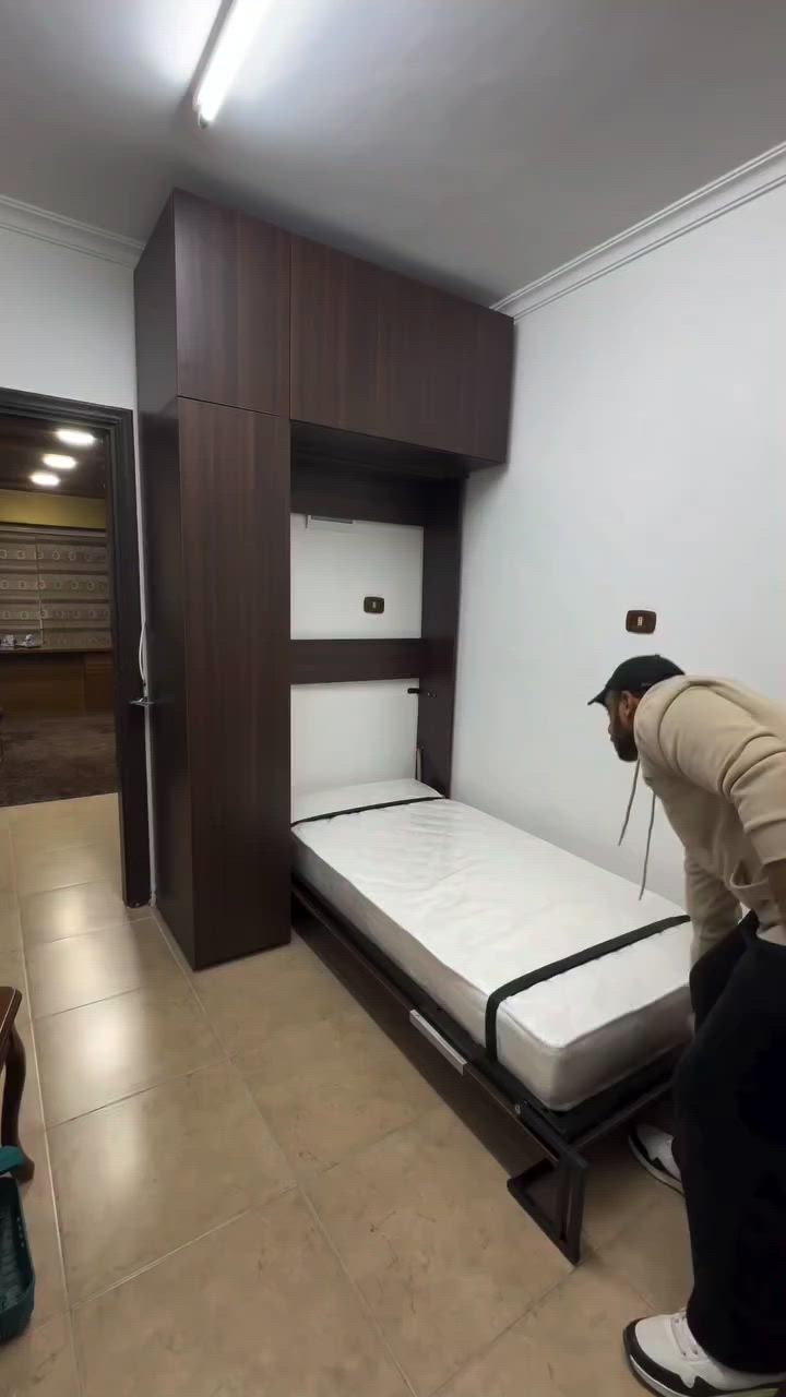 السرير الخفي تحفة فنية لاستغلال المساحه.! ☝️😍


**إذا كنت صاحب هذا الإعلان وتريد حذفه لأي سبب، رجاءا أرسل رسالة إلى الدعم الفني**
