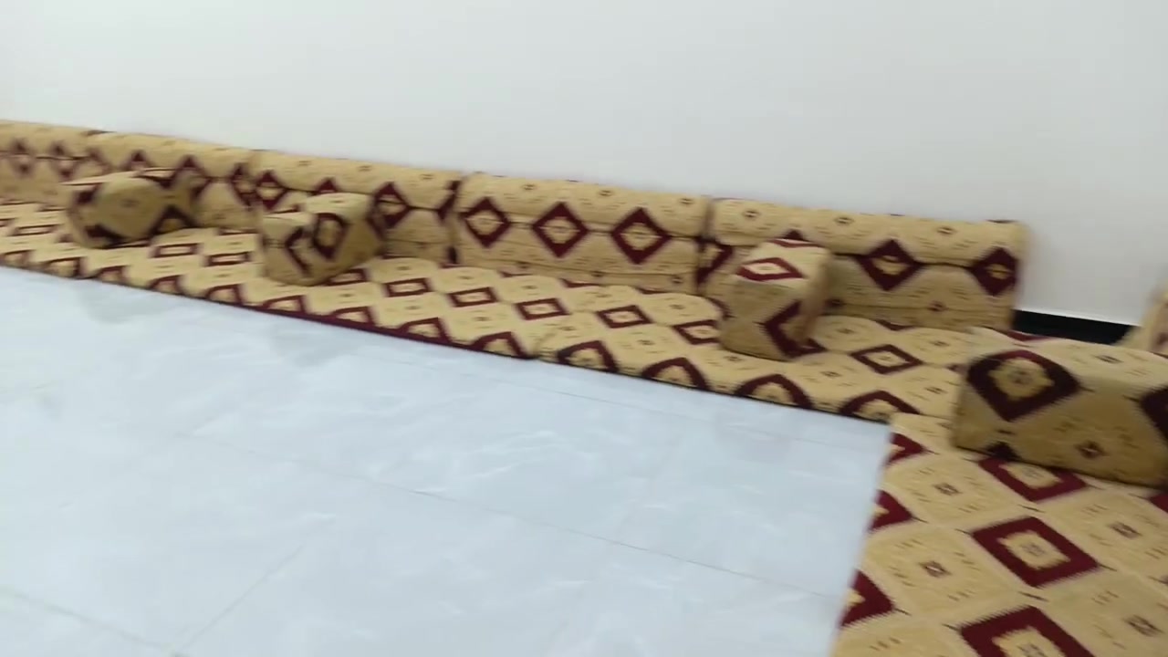 السلام عليكم ديوان ارضي للبيع 18متر سعر 175وبيه مجال  للاستفسار الاتصال على الرقم ‏‪***********‬‏
