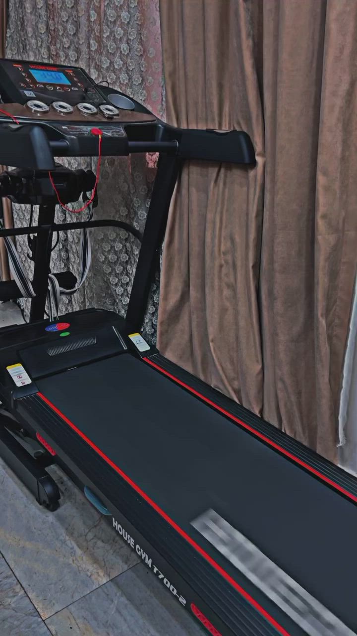 جهاز جري جبلي يتحمل وزن 300K بحالة جيداً جداً وعليه اضافة مذيب للشحوم الاستفسار 
***********
